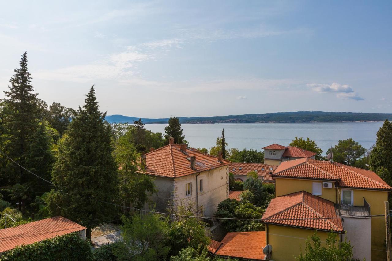 Jasminka Loncaric Apartman Crikvenica Kültér fotó