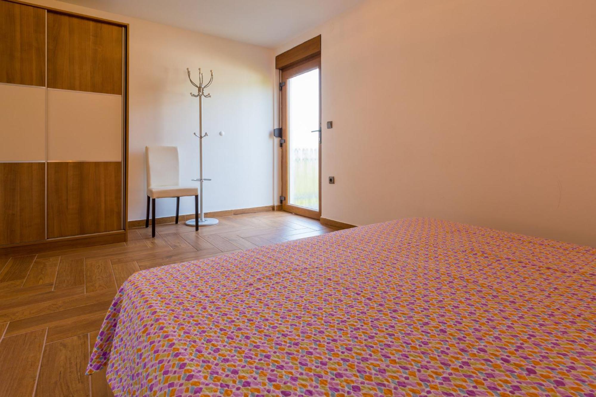 Jasminka Loncaric Apartman Crikvenica Szoba fotó